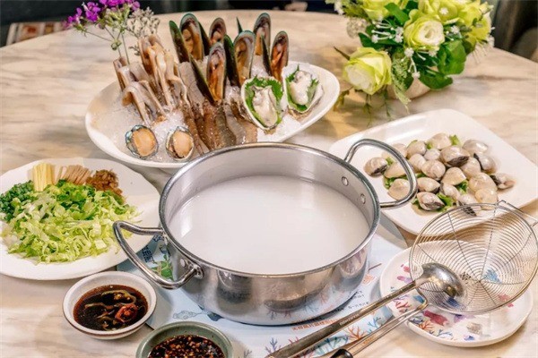 儒子村粥底火鍋