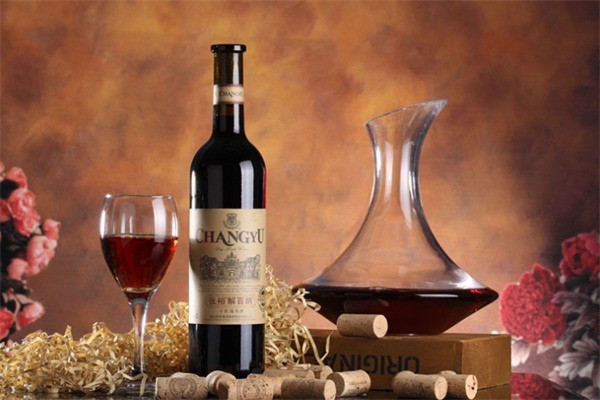 解百納干紅葡萄酒