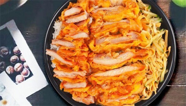 炊事班脆皮雞烤肉飯