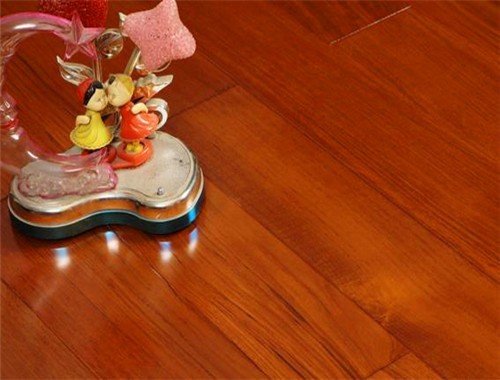 冬日暖陽發(fā)熱地板