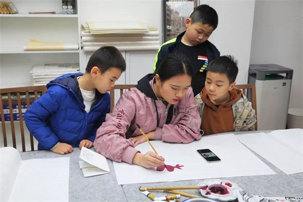 人美美育學(xué)堂