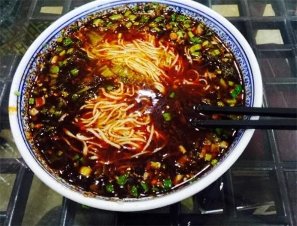 三勺辣子牛肉面