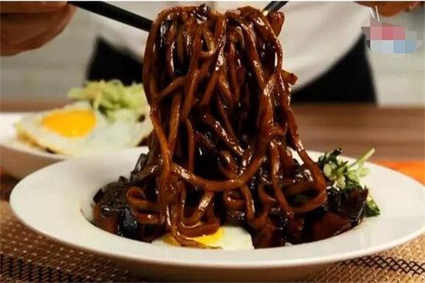 學(xué)府四韓國(guó)炸醬面