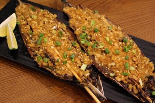 心里海匠烤秋刀魚