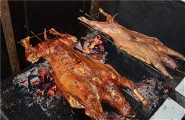 萬(wàn)盛烤全羊