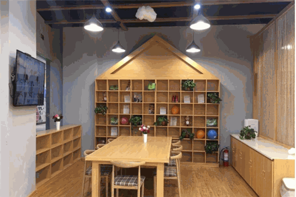 有時(shí)來畫少兒美術(shù)