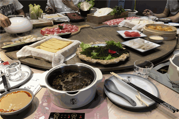 世說(shuō)新煮文創(chuàng)火鍋