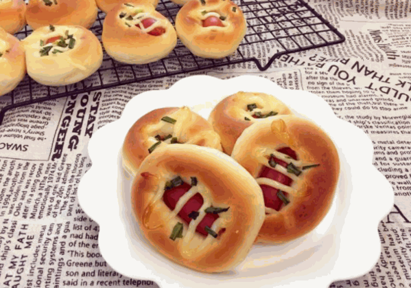 QQ香點(diǎn)面包