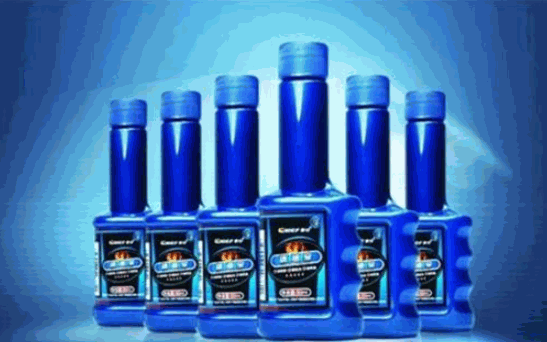 尼德?tīng)柸加蛯?/></p><p>尼德?tīng)柶放飘a(chǎn)品有：汽車養(yǎng)護(hù)類，如汽車燃油添加劑、以及提升潤(rùn)滑油品質(zhì)的各種添加劑和防雨防霧劑、香薰日用品和汽車電子產(chǎn)品類，如汽車破窗器、防眩優(yōu)視鏡、導(dǎo)航系統(tǒng)、行車記錄儀、倒車?yán)走_(dá)等一些汽車安防產(chǎn)品。</p><p><p>“尼德?tīng)枴睘閲?guó)家注冊(cè)商標(biāo)，誠(chéng)信通會(huì)員單位，品牌由PICC中國(guó)人民財(cái)產(chǎn)保險(xiǎn)公司承保。產(chǎn)品經(jīng)國(guó)家質(zhì)檢總局、機(jī)械汽車零部件中心等權(quán)威機(jī)構(gòu)檢測(cè)試驗(yàn)，產(chǎn)品質(zhì)量符合國(guó)際ISO9001檢測(cè)際準(zhǔn)。特別X6燃油寶具有抗氧、防腐等功能、有效清除油品中硫、膠質(zhì)物等有害成份，提升引擎動(dòng)力、節(jié)省燃油、成倍減少尾氣污染物排放、保障油路暢通等功效。</p></p><p><img src=