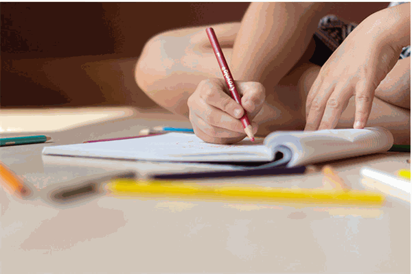 艾右兒童繪本館