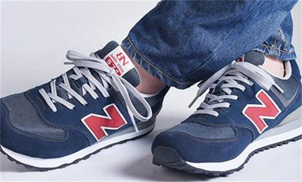 BN運(yùn)動(dòng)鞋