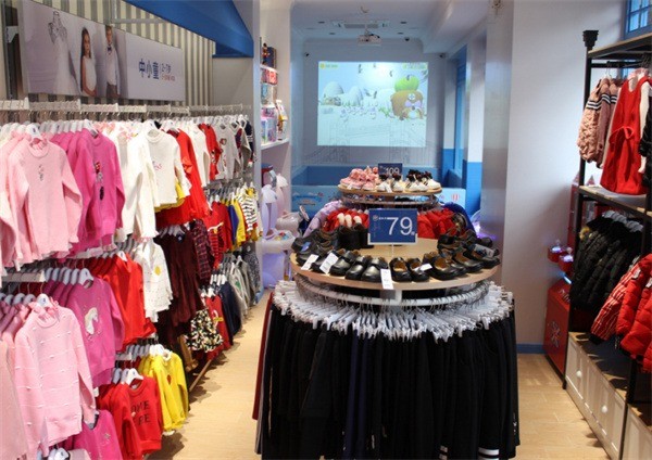 伊頓風(fēng)尚童裝E-DONE