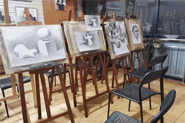 新青年畫(huà)室