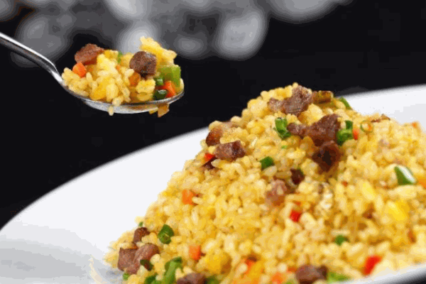 厄加特炸串炒飯