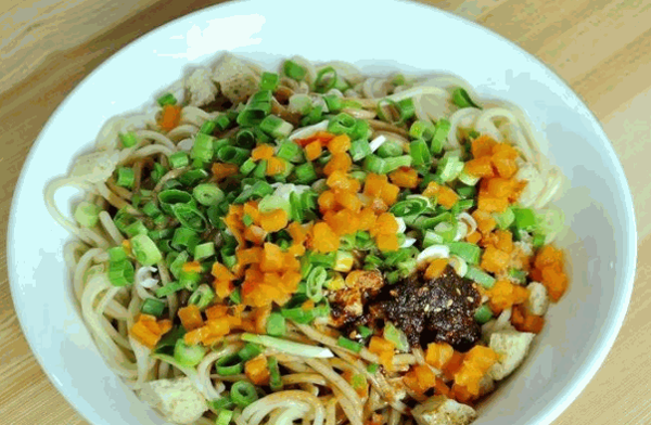 漯河穆馬熱干面