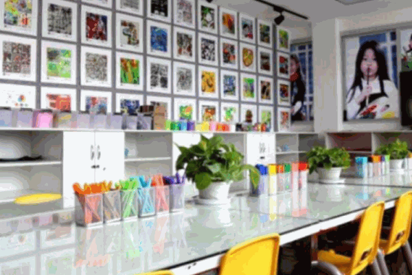 國(guó)君美術(shù)教育