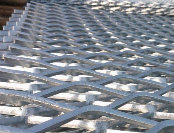 振興鋼板網(wǎng)