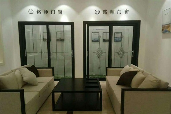 銘師門窗