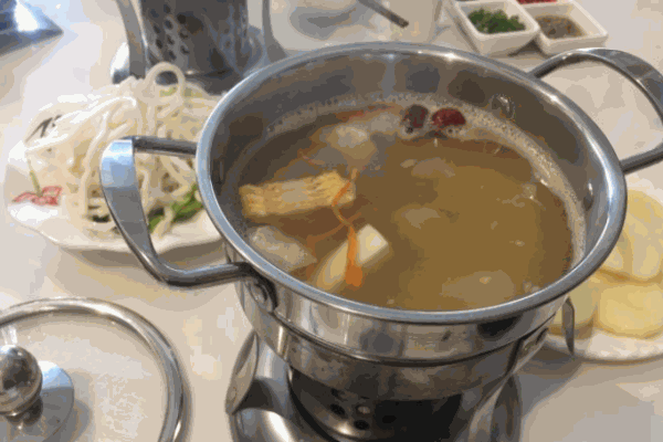 椰來香椰子雞火鍋