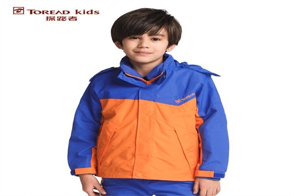 探路者戶外童裝