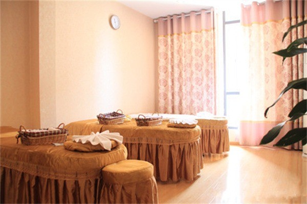 麗顏養(yǎng)生會所