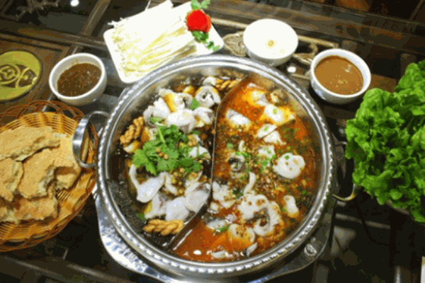 樂(lè)農(nóng)魚村火鍋