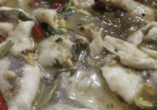 新彭師酸菜魚農(nóng)家菜