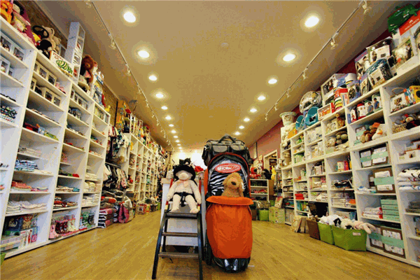 天天一族進(jìn)口母嬰店