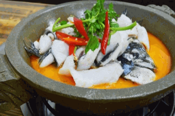 百味緣石鍋魚(yú)