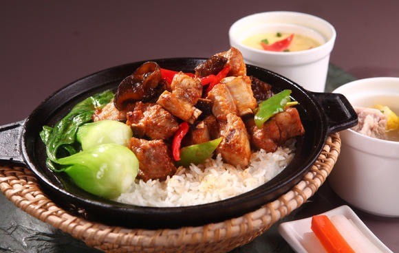 一碗稻谷煲仔飯