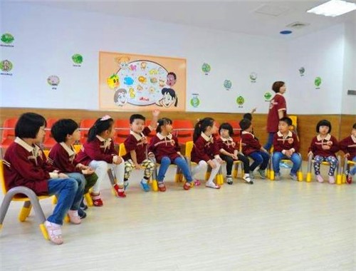 巨人外思少兒英語(yǔ)