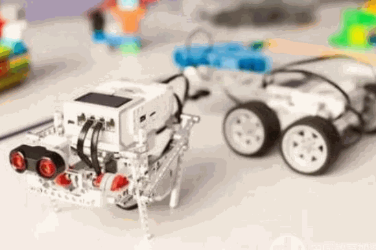 酷博機器人教育