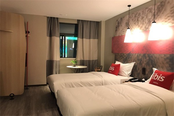 宜必思連鎖酒店