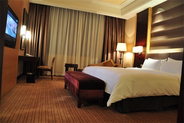 麒麟山景大酒店