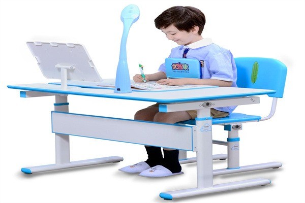 優(yōu)智康學(xué)習(xí)桌