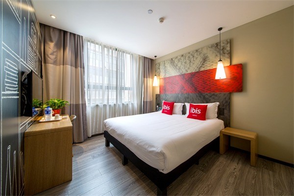 宜必思高級(jí)酒店