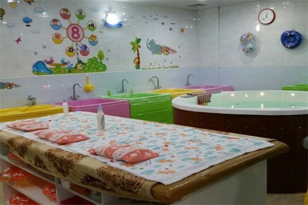 媽寶憂嬰幼兒游泳