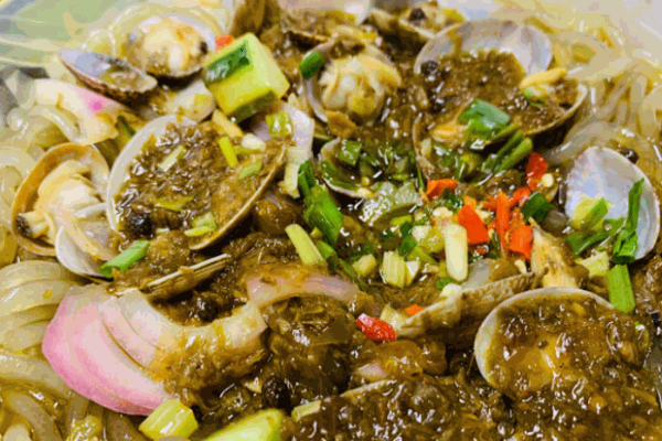 嘿花甲米線(xiàn)