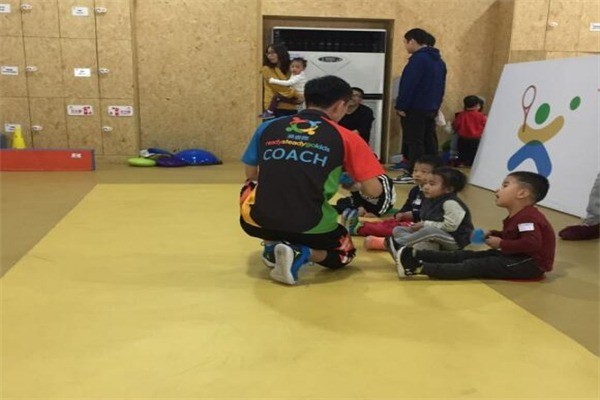 澳睿跑少兒體能