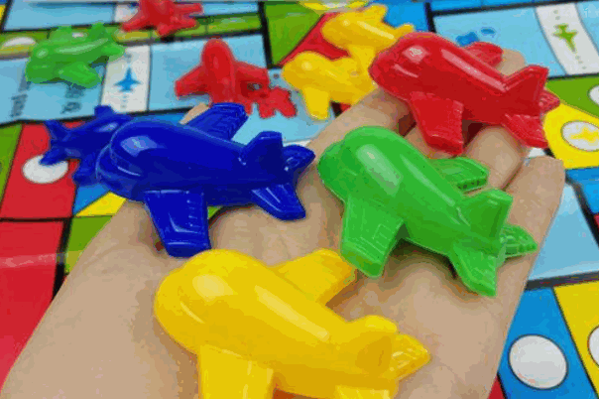 恒達(dá)塑料玩具