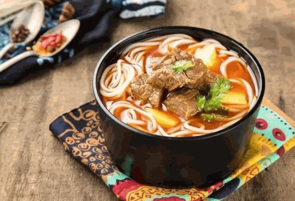 一鍋鮮正宗云南過(guò)橋米線(xiàn)