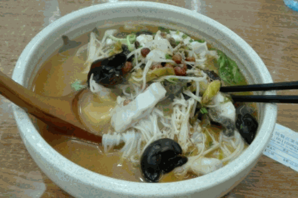 彭德萊火鍋米線