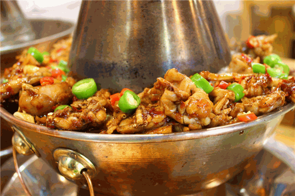 川街小巷牛蛙火鍋