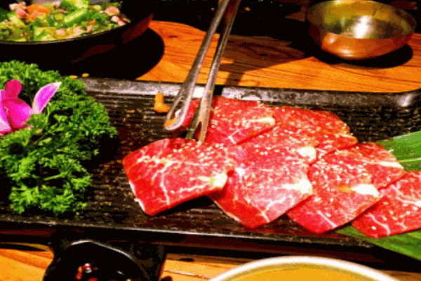 原始一口牛果木炭火烤肉