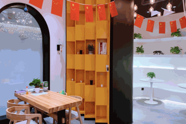 卿風國際美術(shù)教育