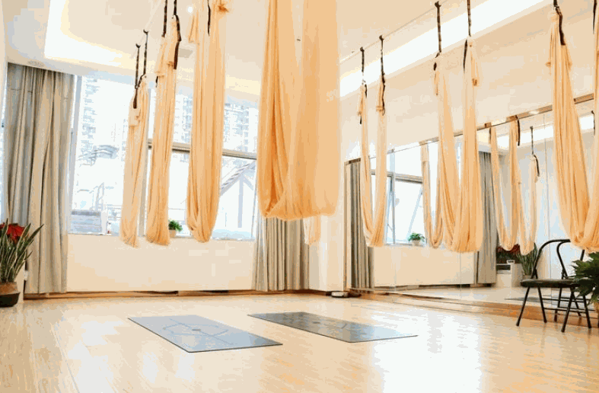 優(yōu)雅瑜伽會(huì)所