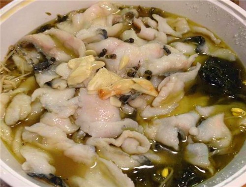 阿湯百歲酸菜魚