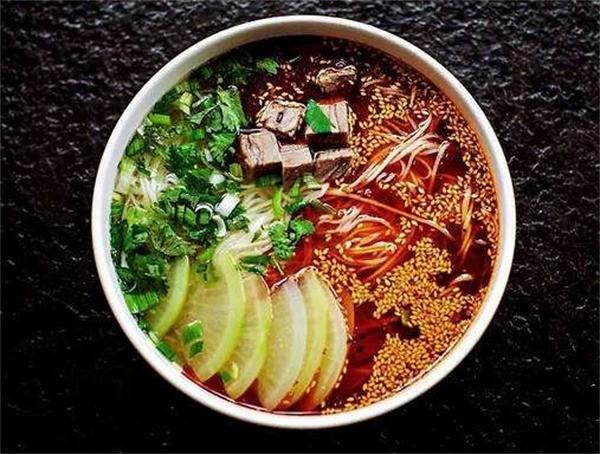 北方宮牛肉拉面