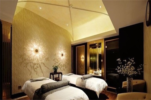 水色盛開美容院