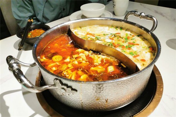 酸點(diǎn)老壇酸菜魚